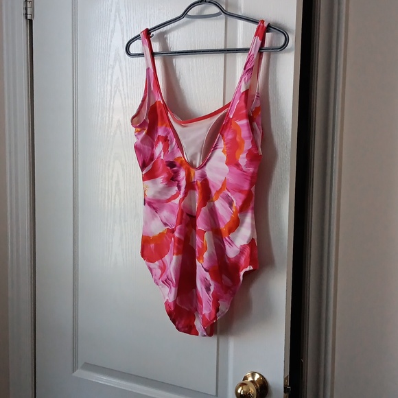 Gottex Floral One-Piece Swimsuit - Picture 3 of 7